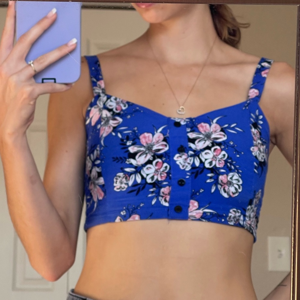 Charlotte Russe Cropped Tank (XS)